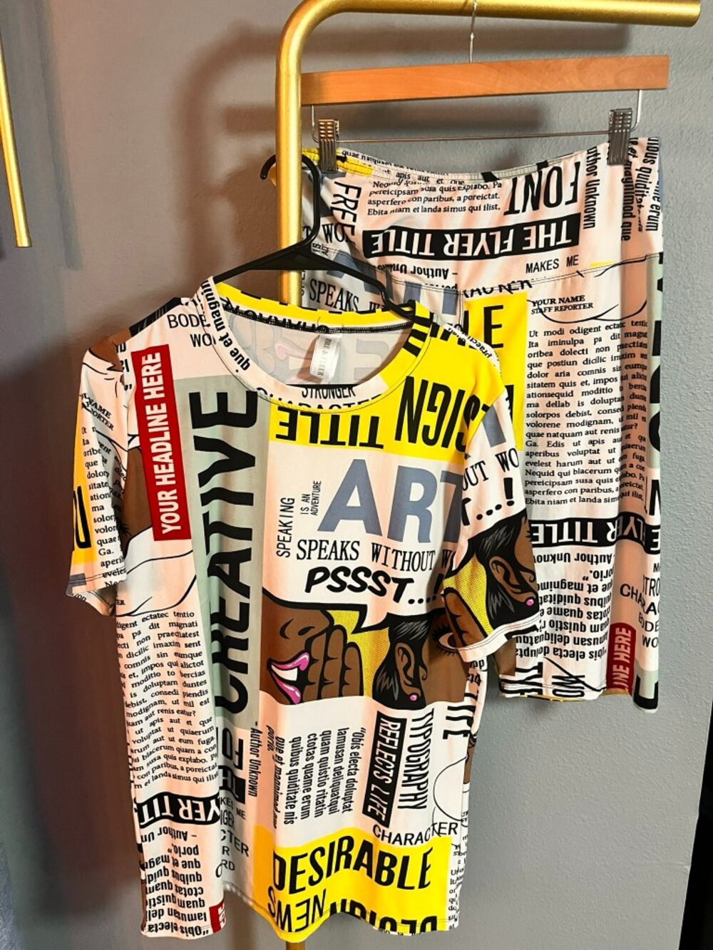 Fire Fleur Womens 1X Newspaper Print T Shirt Shorts 2 Piece Set Pop Art Graphic